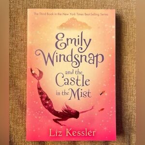 Wmily Windsnap and the Castle in the Mist